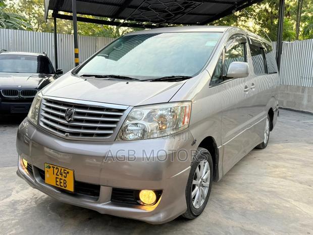 Toyota Alphard 2.4 Petrol FWD 2005 Gold