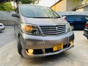Toyota Alphard 2005 Gold for sale