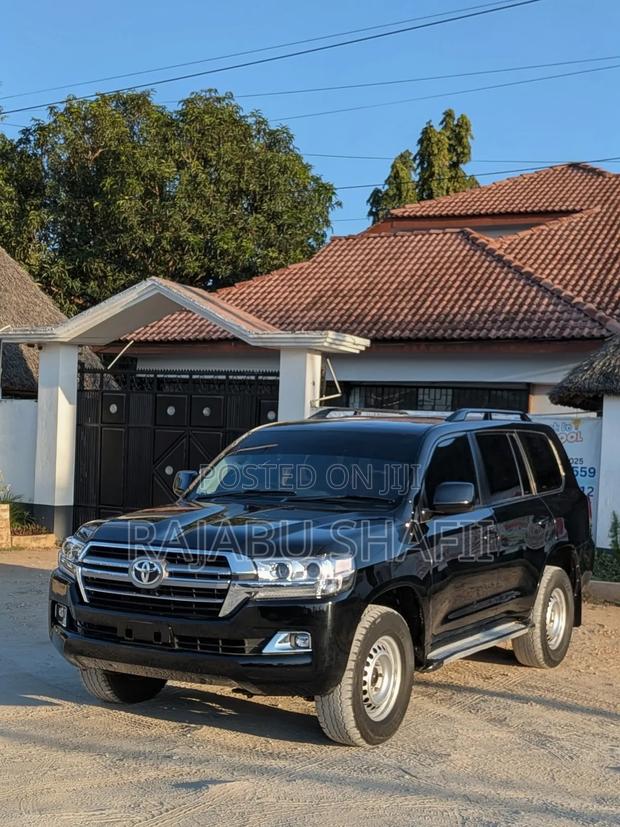 Toyota Land Cruiser 4.5 V8 TD 2017 Black