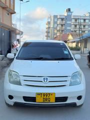 Toyota IST 2003 White for sale