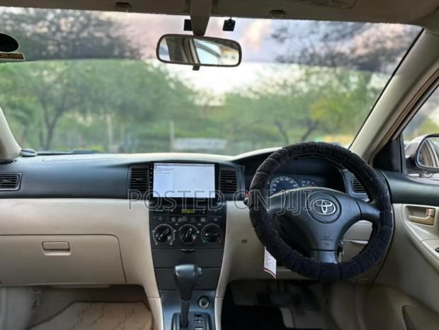 Toyota Corolla RunX 2005 Gold