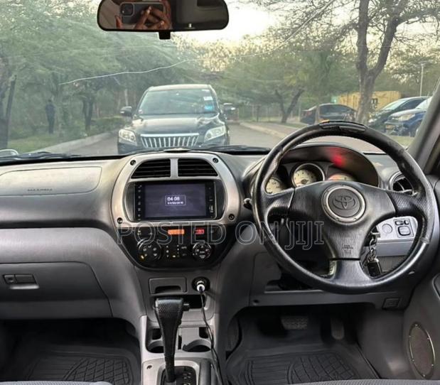 Toyota RAV4 2002 Silver