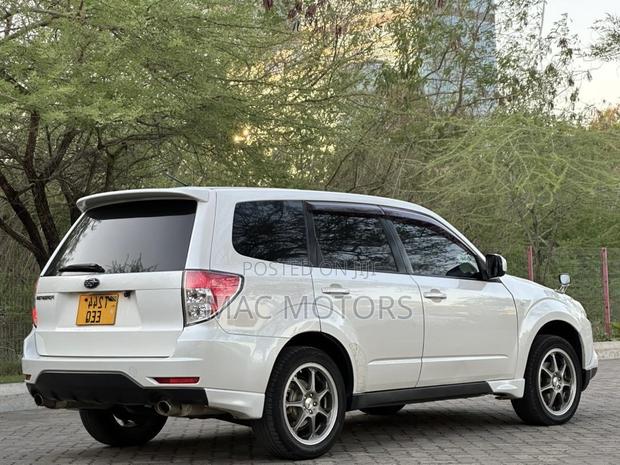 Subaru Forester 2009 White