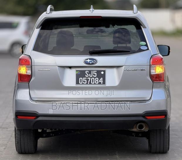 Subaru Forester 2015 Silver