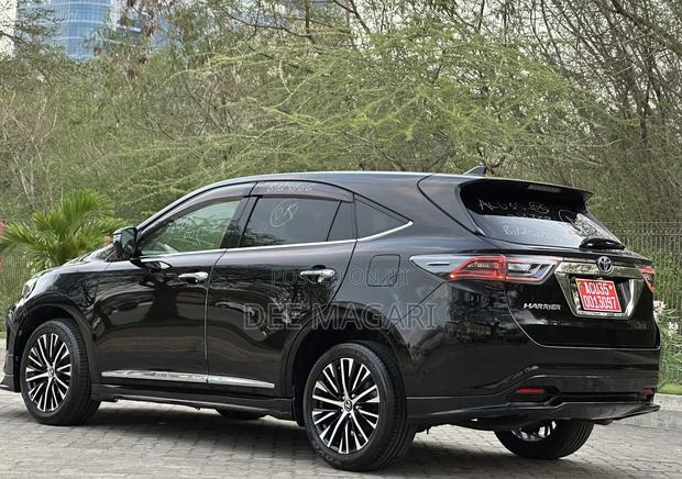 Toyota Harrier 2017 Black