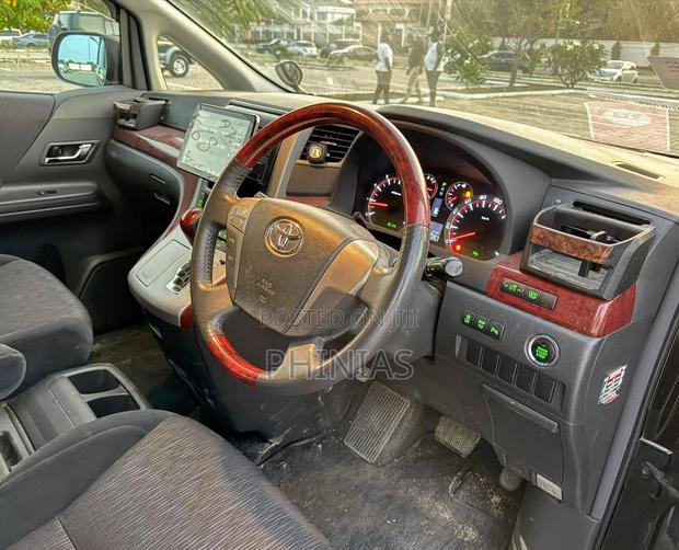 Toyota Alphard 2010 Black