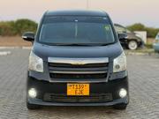 Toyota Noah 2010 Black for sale