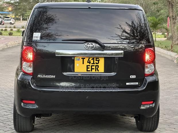 Toyota Corolla Rumion 2008 Black