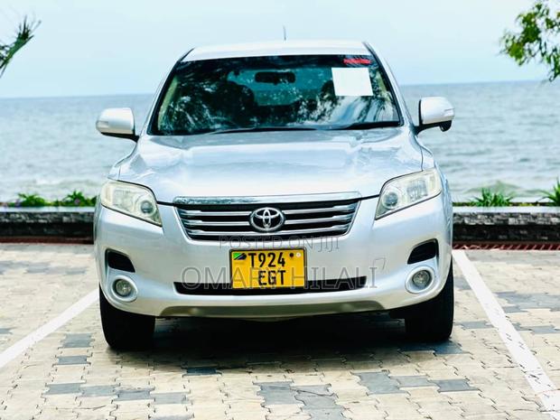 Toyota Vanguard 2007 Silver