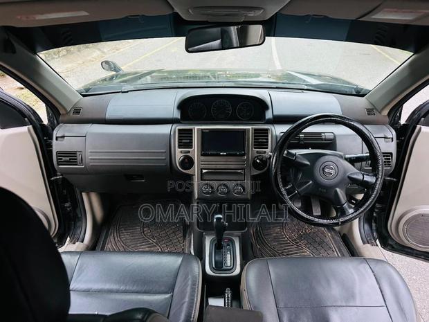 Nissan X-Trail 2005 Black