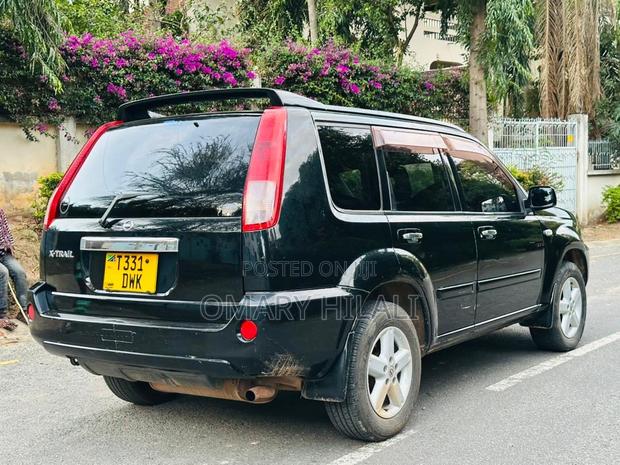 Nissan X-Trail 2005 Black