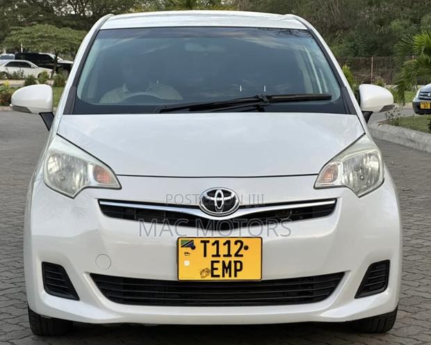 Toyota Ractis 2011 White