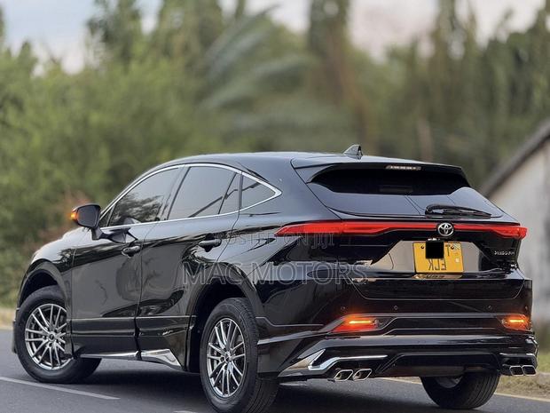 Toyota Harrier 2021 Matt Black