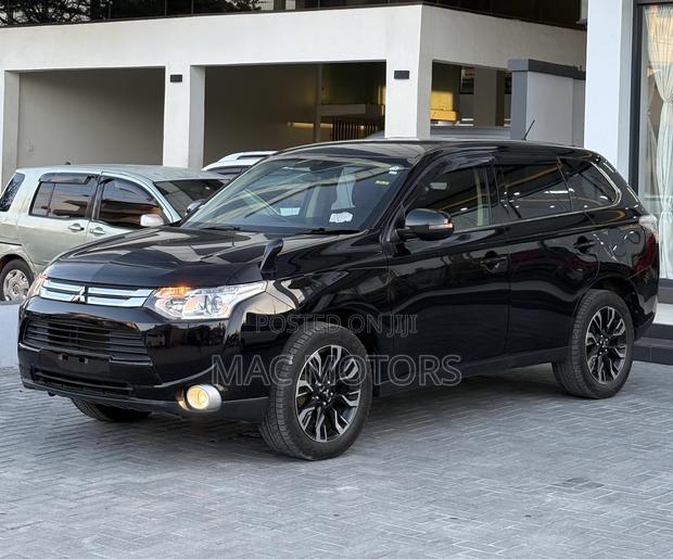 Mitsubishi Outlander 2014 Black