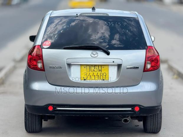Mazda Verisa 2010 Gray