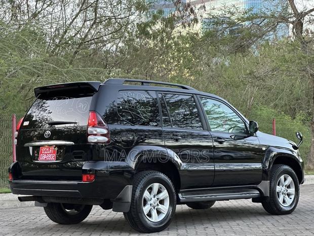 Toyota Land Cruiser Prado 2007 Black