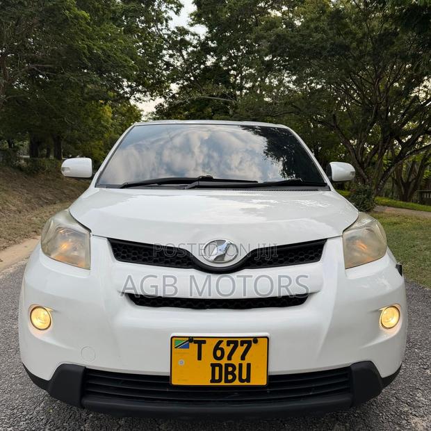 Toyota IST 2008 White