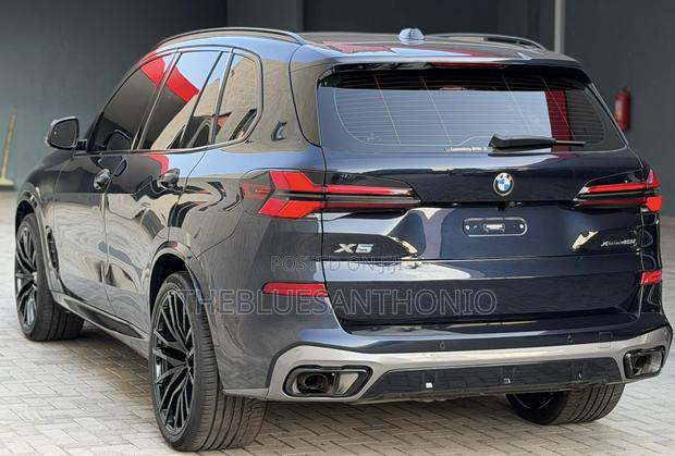 New BMW X5 2024 Blue
