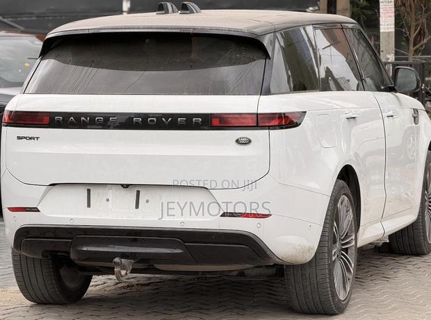 Land Rover Range Rover Sport 2023 White