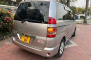 Toyota Noah 2005 Beige for sale