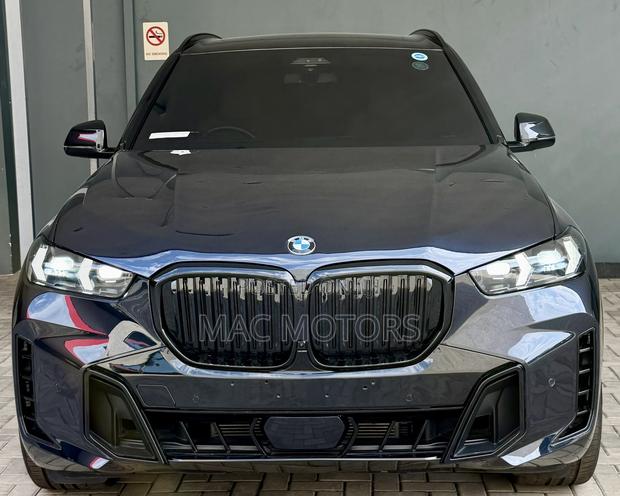 New BMW X5 xDrive40i 2024 Blue