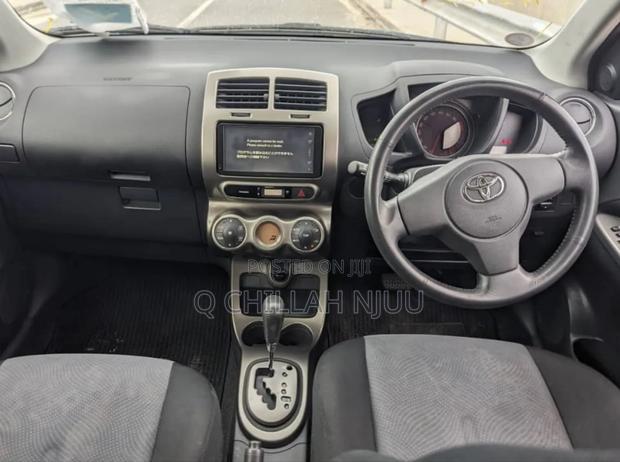 Toyota IST 2011 Black