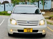 Toyota IST 2005 White for sale
