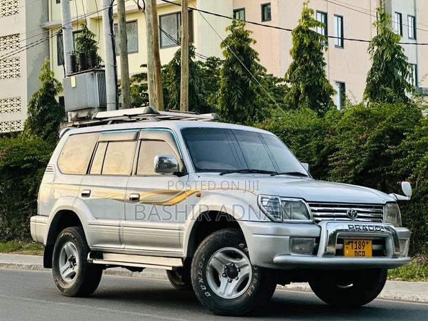 Toyota Land Cruiser Prado 2.7 16V 5dr 2001 Silver