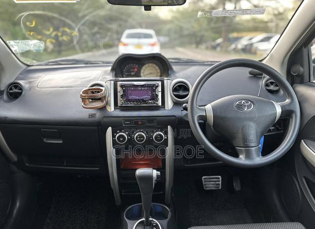 Toyota IST 2005 Black