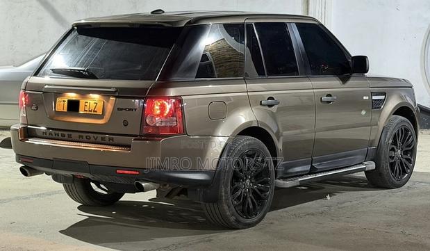 Land Rover Range Rover Sport 2011 Beige
