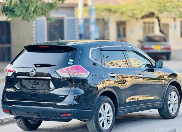 Nissan X-Trail 2016 Black
