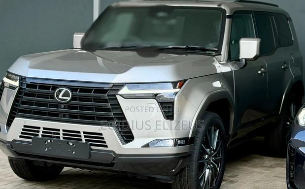 New Lexus GX 2025 Gray