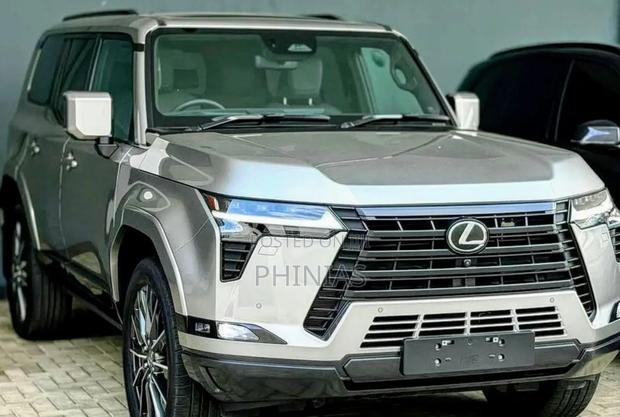 Lexus GX 2025 Silver