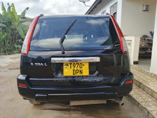 Nissan X-Trail 2001 Black