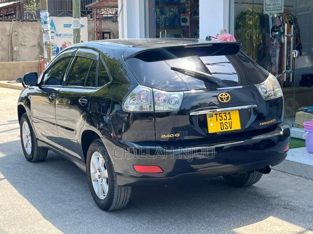 Toyota Harrier 2005 Black