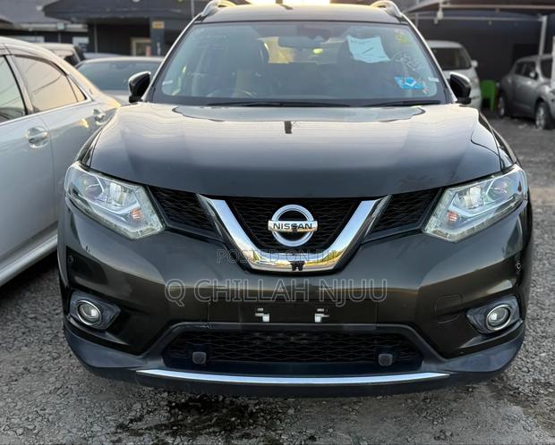 Nissan X-Trail 2016 Gray
