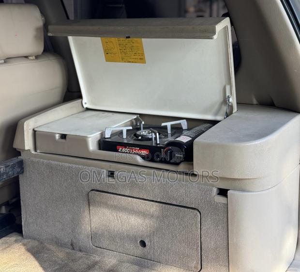 Toyota Land Cruiser 2000 Silver