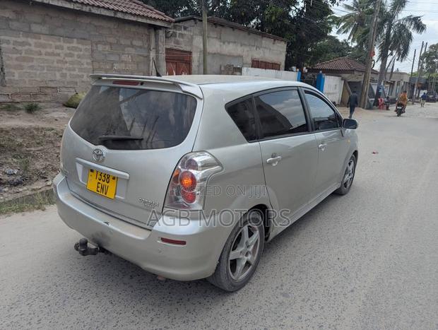 Toyota Corolla Verso 2007 Silver