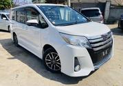 Toyota Noah 2.0 FWD (6 Seater) 2015 White for sale