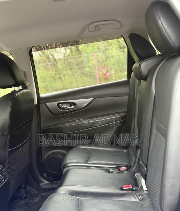 Nissan X-Trail 2.0 Petrol FWD 2016 Green