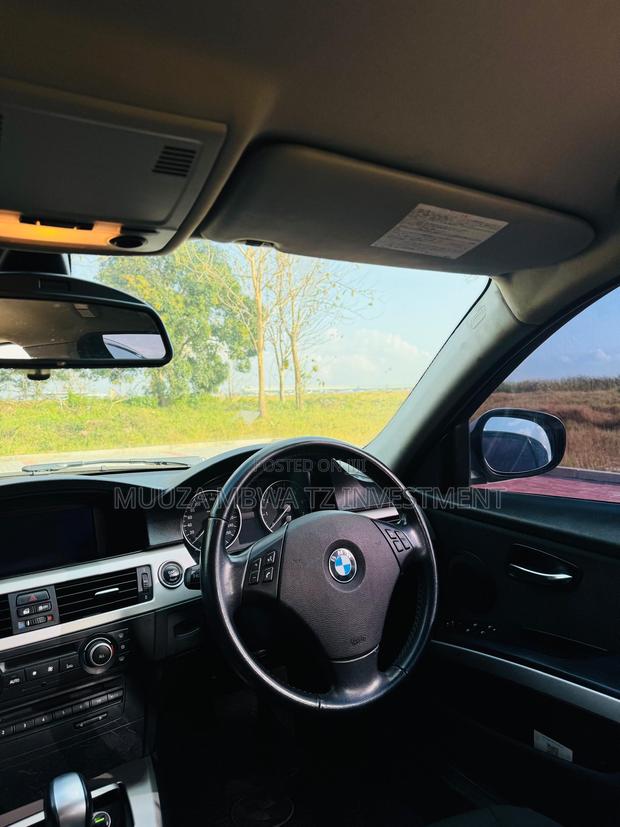 BMW 3 Series 2010 White