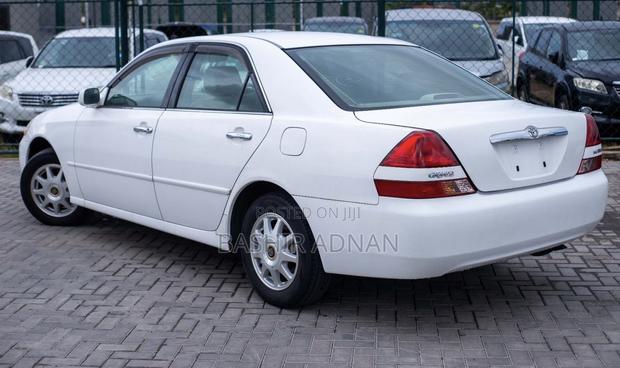 Toyota Mark II 2.0 RWD 2002 White