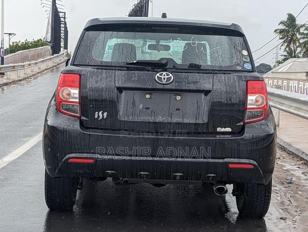 Toyota IST 2008 Black
