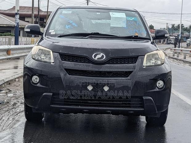 Toyota IST 2008 Black