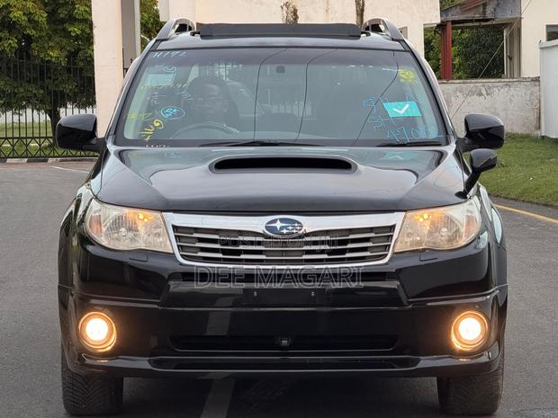 Subaru Forester 2010 Black