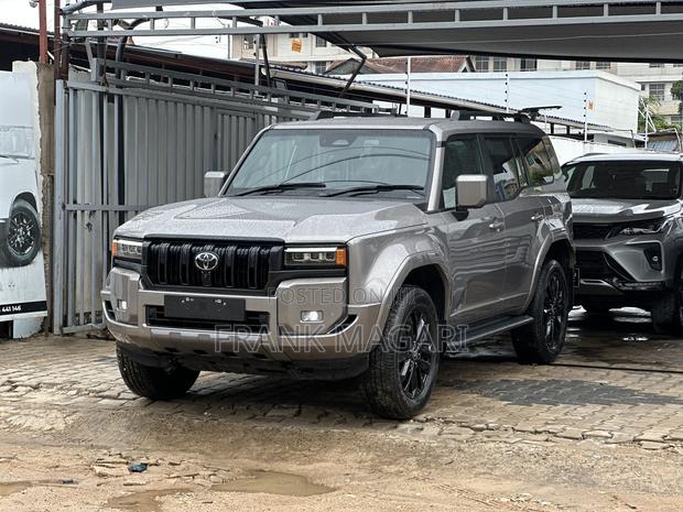 Toyota Land Cruiser Prado 2024 Gray