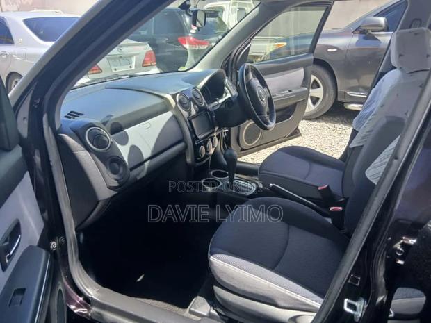 Mazda Verisa 2010 Black