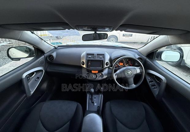 Toyota RAV4 2010 White