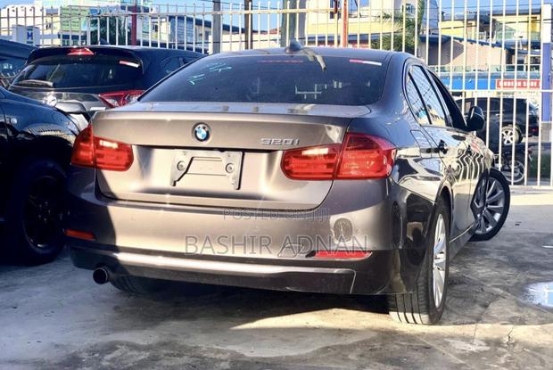 BMW 3 Series 320i RWD 2013 Gray
