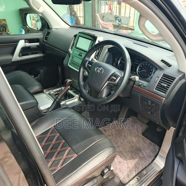 Toyota Land Cruiser 2018 Black